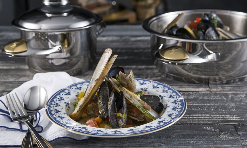 Vánoční mušle na bílém víně Vánoční mušle na bílém víně